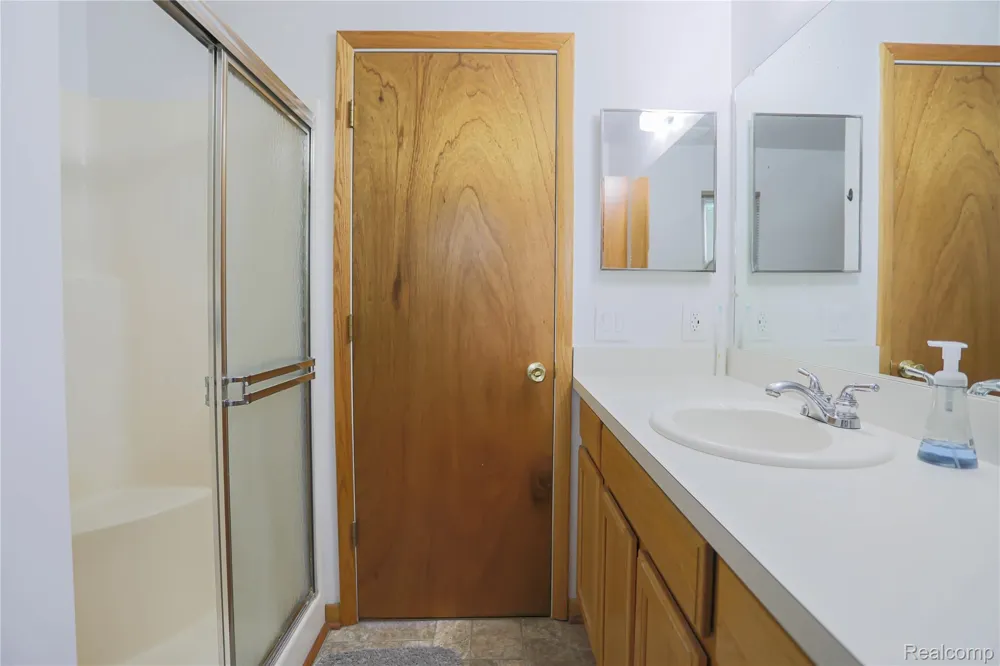 1355 Lochaven Road Waterford Charter Township, MI 48327