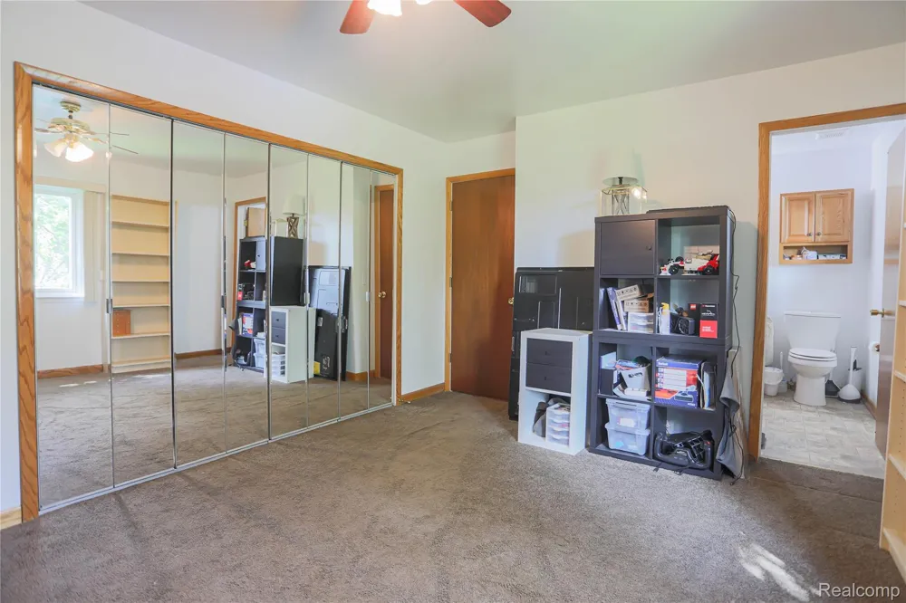 1355 Lochaven Road Waterford Charter Township, MI 48327