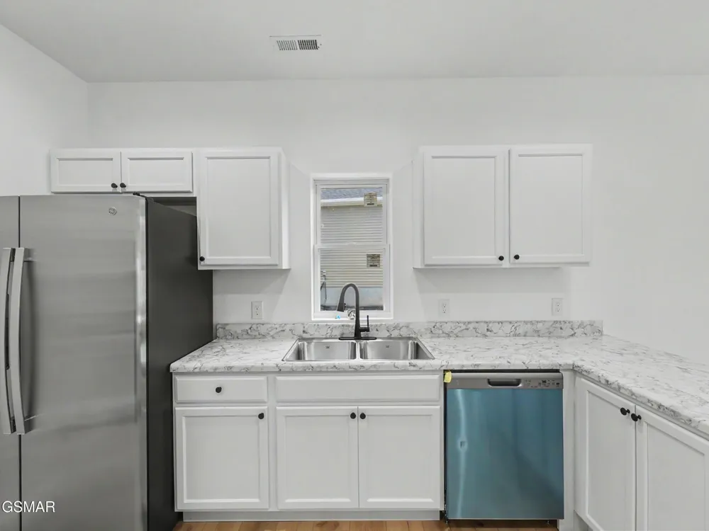 2433 Scenic Mountain Drive Sevierville, TN 37876