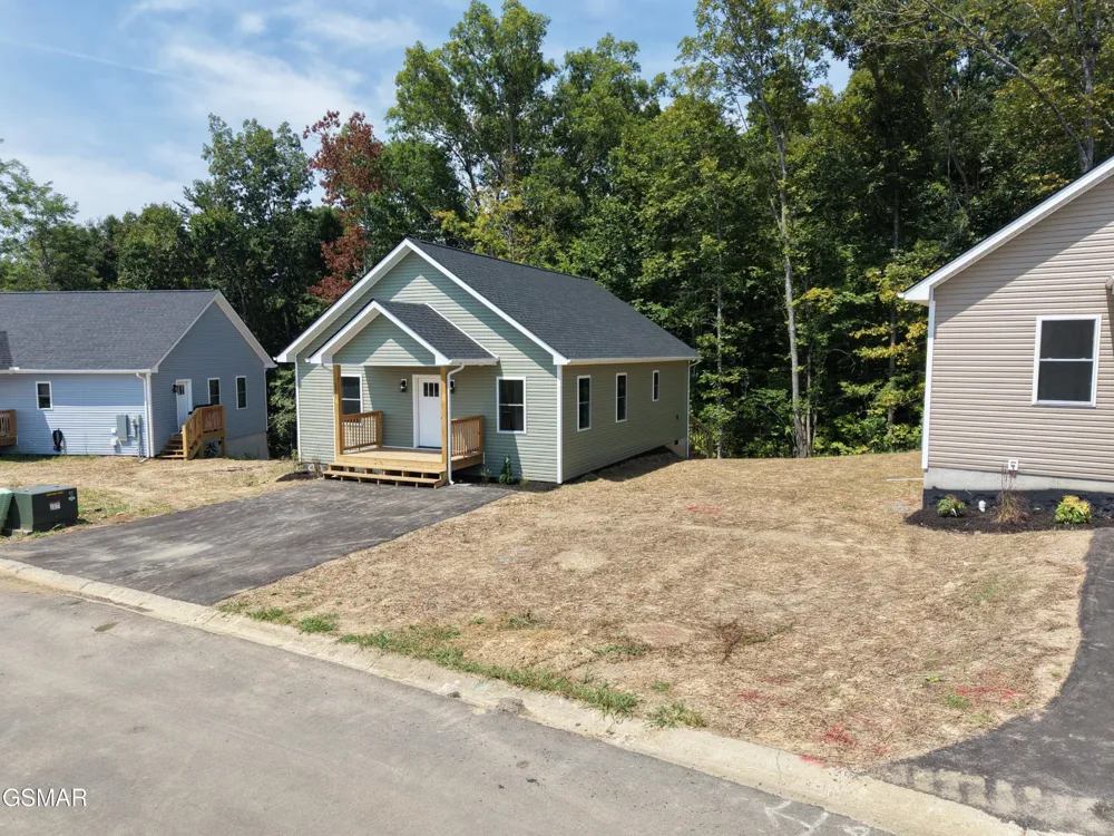 2433 Scenic Mountain Drive Sevierville, TN 37876