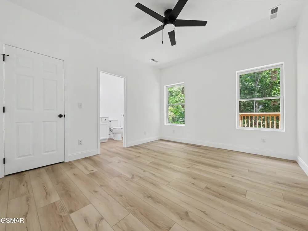 2433 Scenic Mountain Drive Sevierville, TN 37876