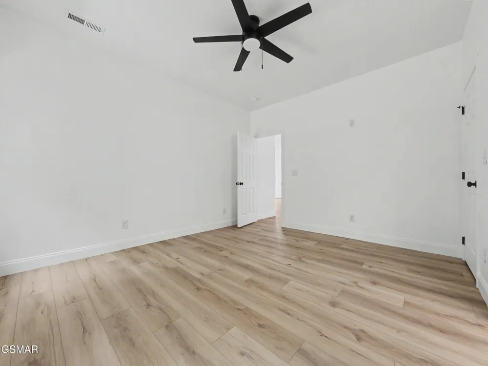 2433 Scenic Mountain Drive Sevierville, TN 37876