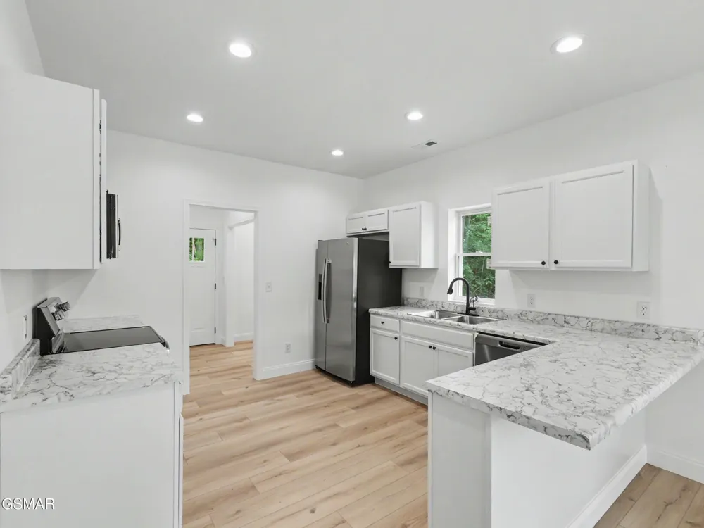 2433 Scenic Mountain Drive Sevierville, TN 37876