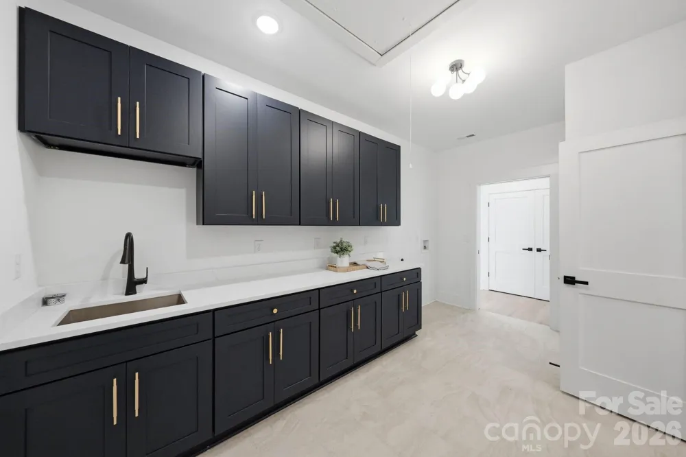 4538 Craig Avenue Charlotte, NC 28211