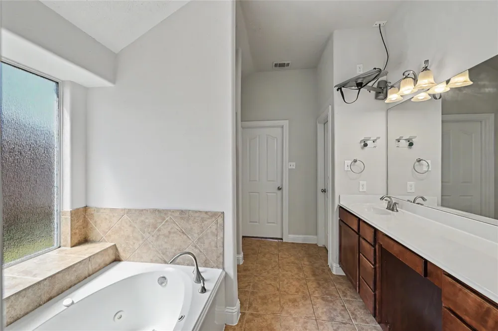24703 Sandusky Drive Tomball, TX 77375