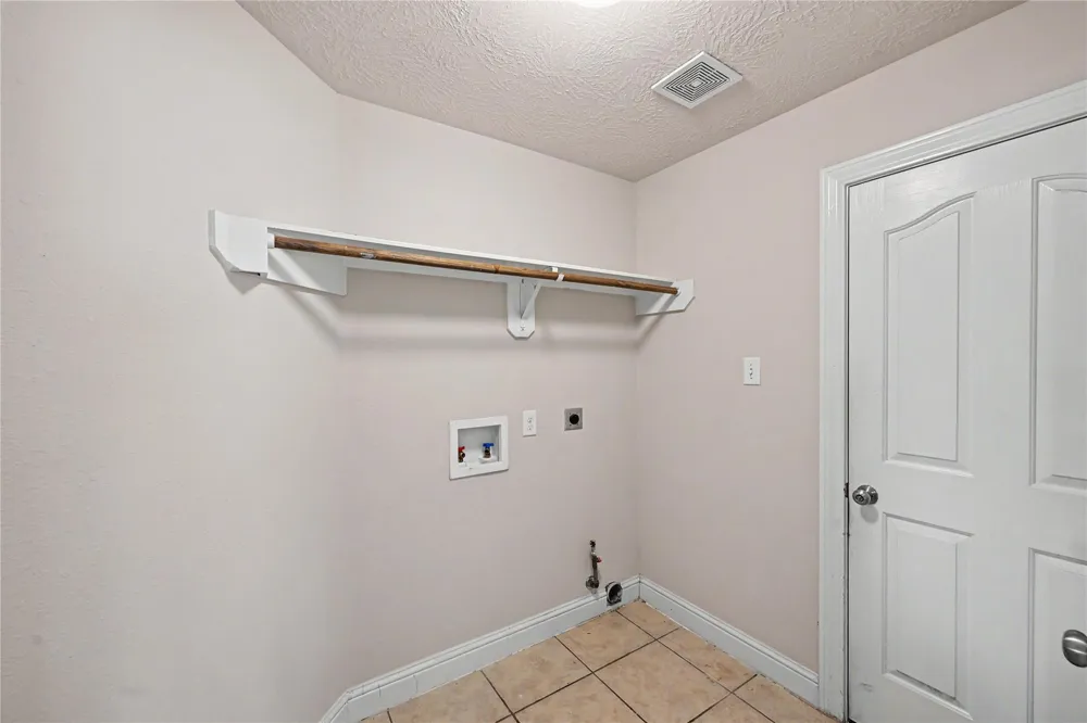 24703 Sandusky Drive Tomball, TX 77375