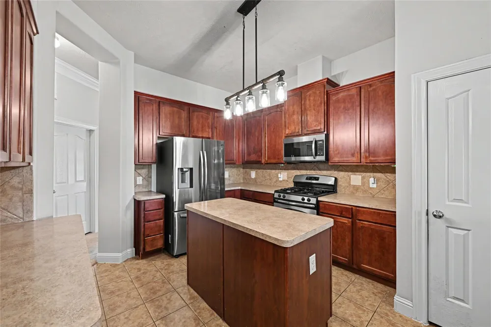 24703 Sandusky Drive Tomball, TX 77375