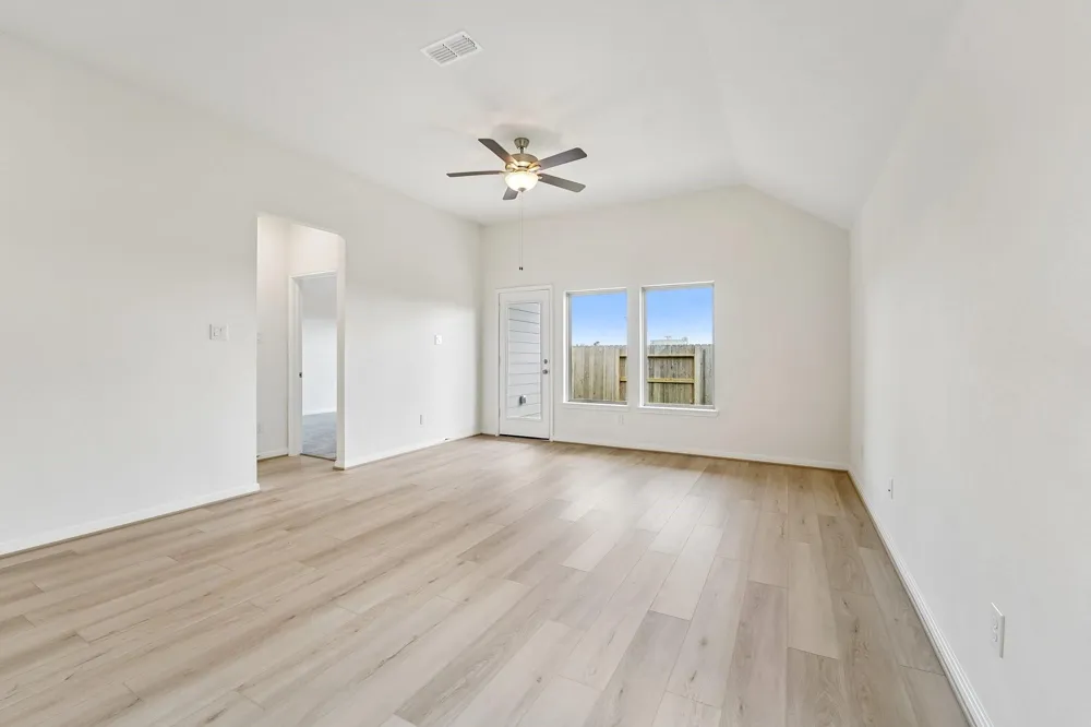 21115 Autumn Heights Drive Bonney, TX 77583