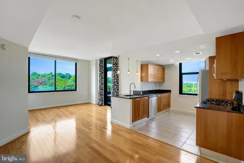 2451 MIDTOWN AVENUE #1319