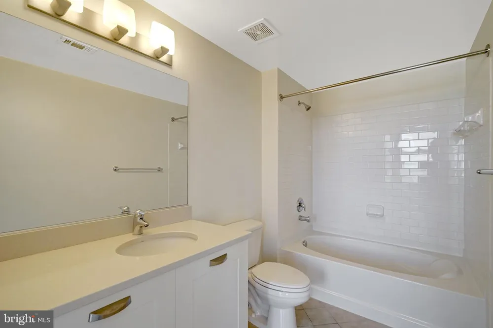 2451 MIDTOWN AVENUE #1319 Alexandria, VA 22303