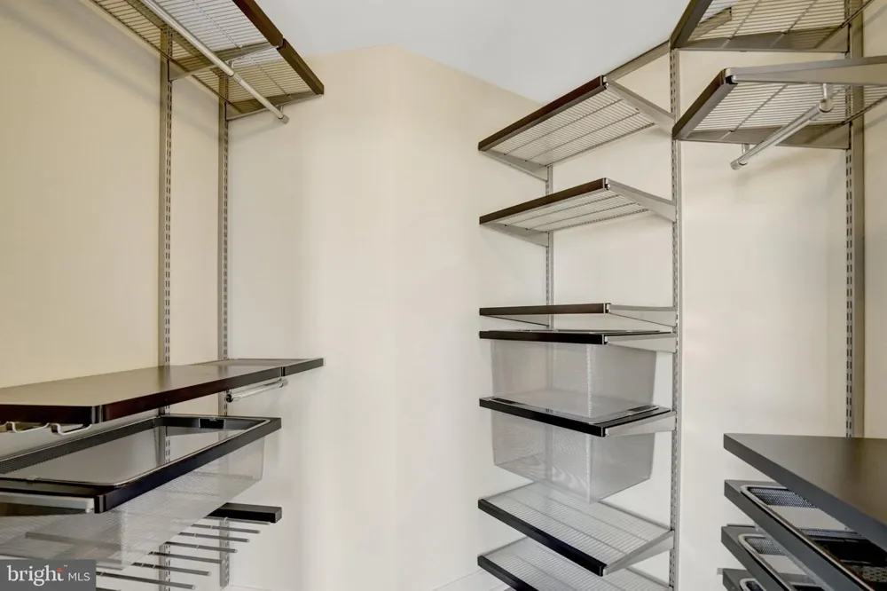 2451 MIDTOWN AVENUE #1319 Alexandria, VA 22303