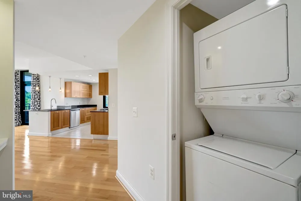 2451 MIDTOWN AVENUE #1319 Alexandria, VA 22303