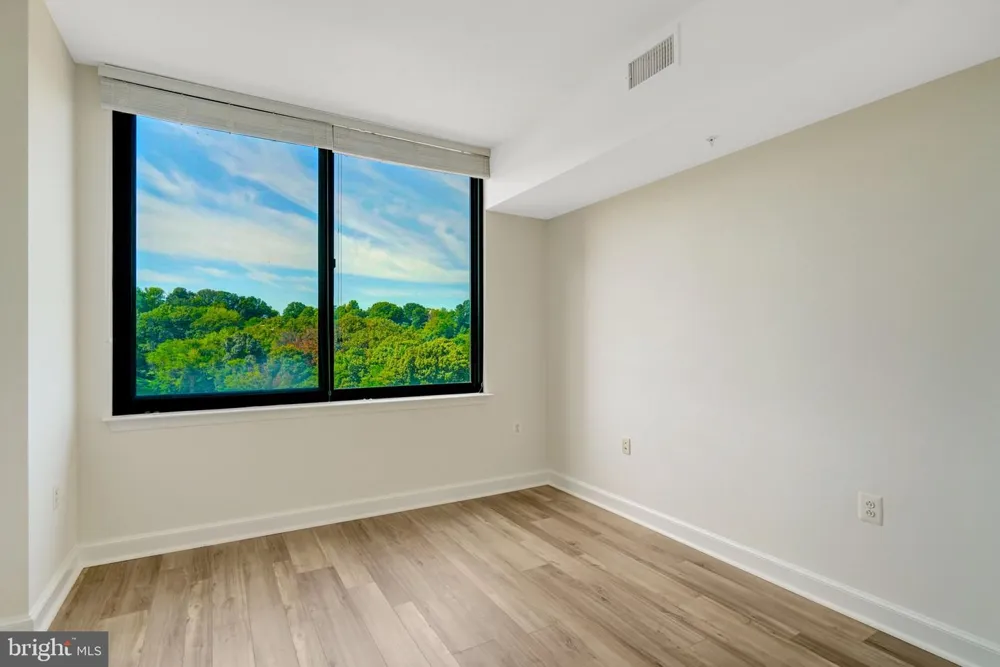 2451 MIDTOWN AVENUE #1319 Alexandria, VA 22303