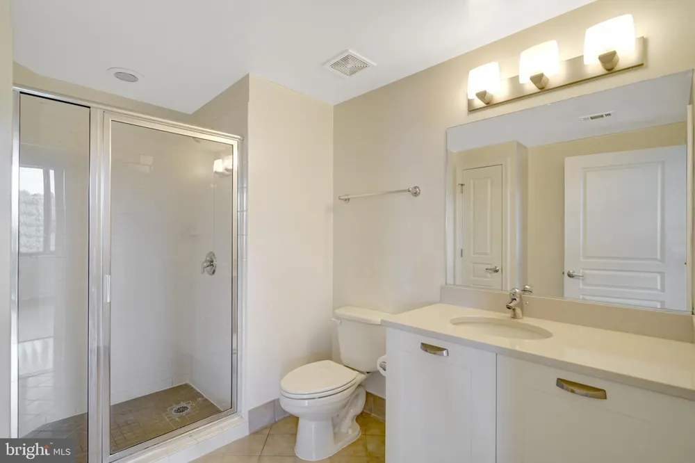2451 MIDTOWN AVENUE #1319 Alexandria, VA 22303
