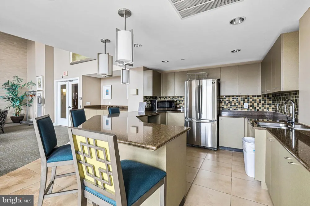 2451 MIDTOWN AVENUE #1319 Alexandria, VA 22303