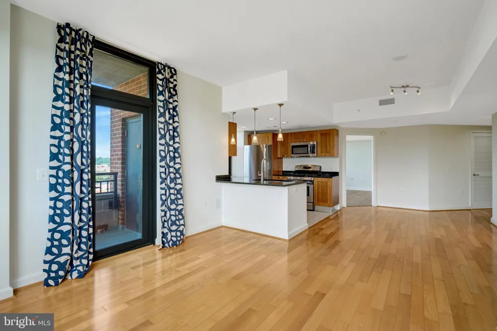 2451 MIDTOWN AVENUE #1319 Alexandria, VA 22303