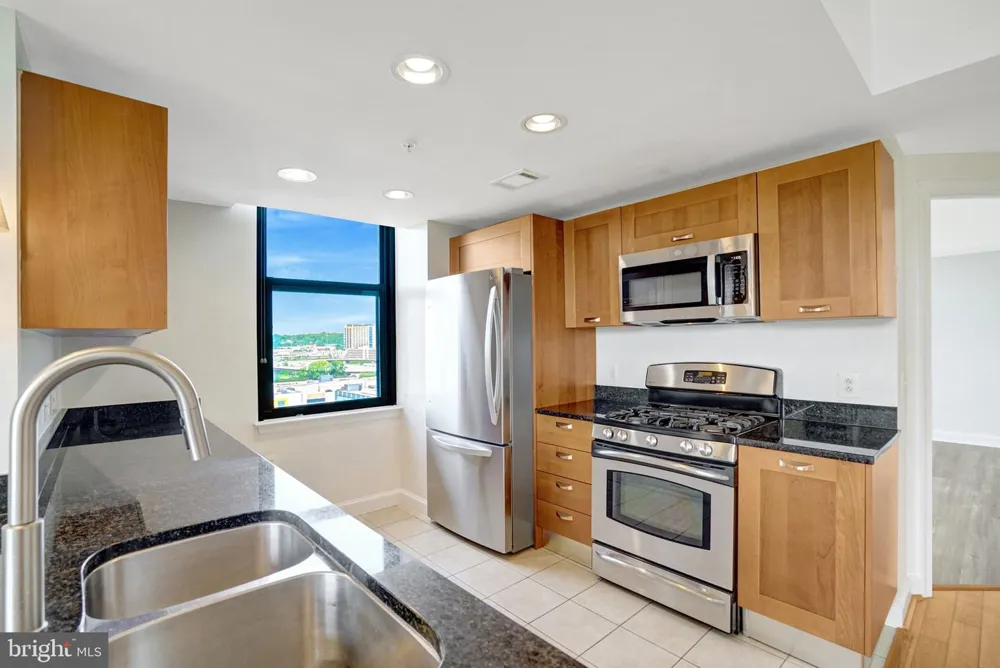 2451 MIDTOWN AVENUE #1319 Alexandria, VA 22303