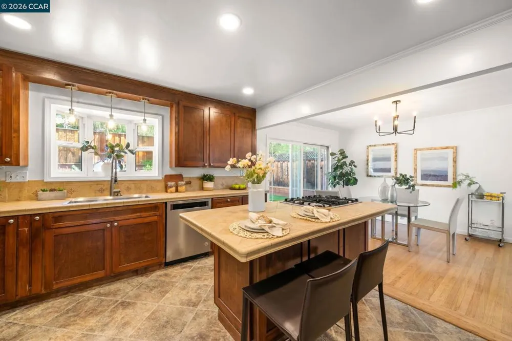 330 Michell Ct Livermore, CA 94551