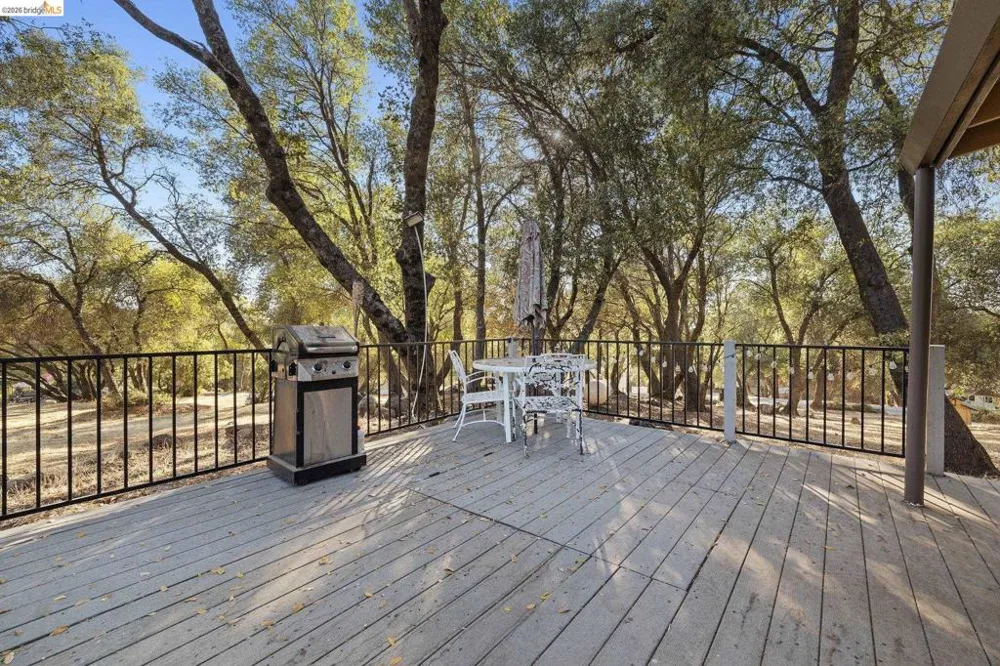 19225 Overlook Dr. Sonora, CA 95370