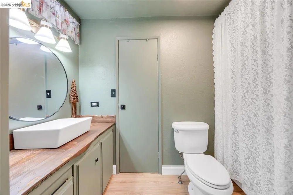 19225 Overlook Dr. Sonora, CA 95370