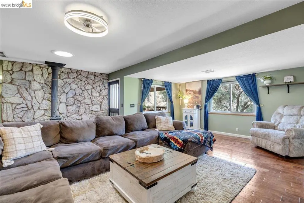 19225 Overlook Dr. Sonora, CA 95370