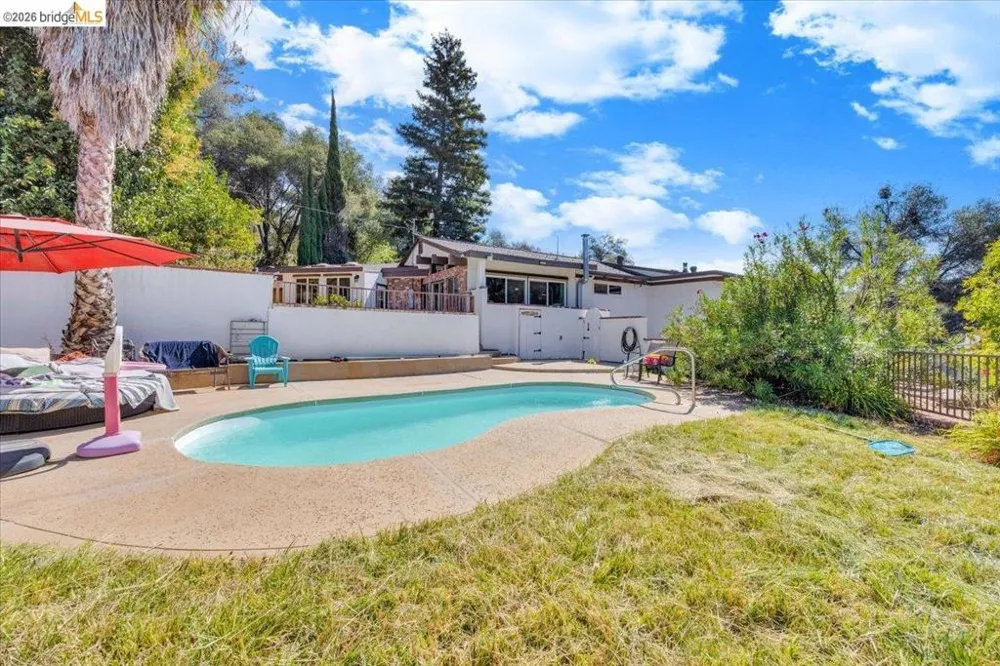 19225 Overlook Dr. Sonora, CA 95370