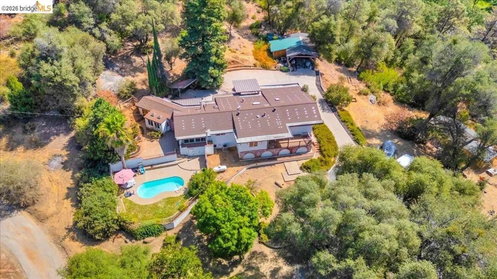 19225 Overlook Dr. Sonora, CA 95370