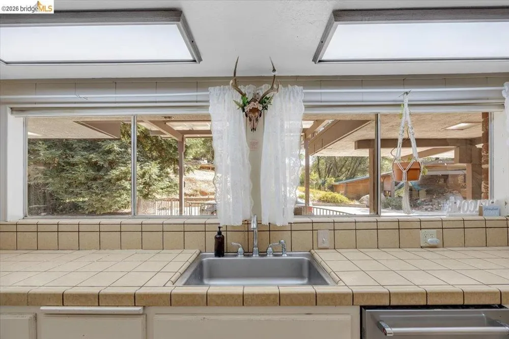19225 Overlook Dr. Sonora, CA 95370