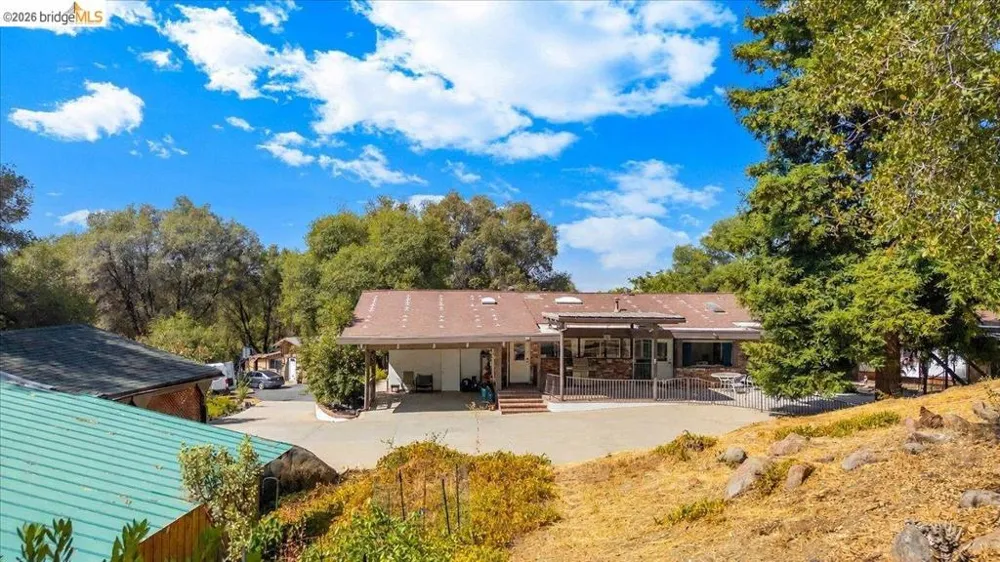 19225 Overlook Dr. Sonora, CA 95370