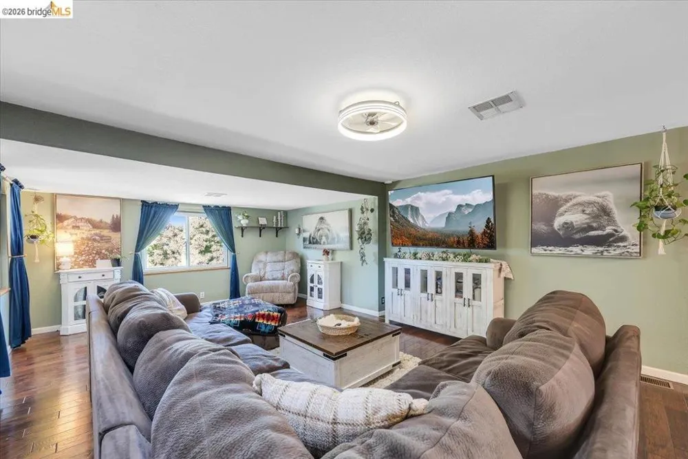 19225 Overlook Dr. Sonora, CA 95370