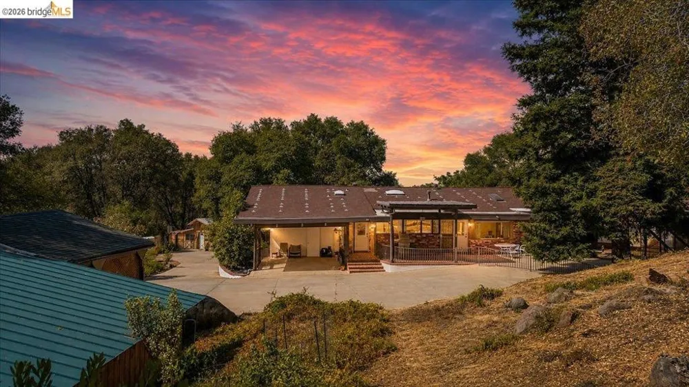 19225 Overlook Dr. Sonora, CA 95370