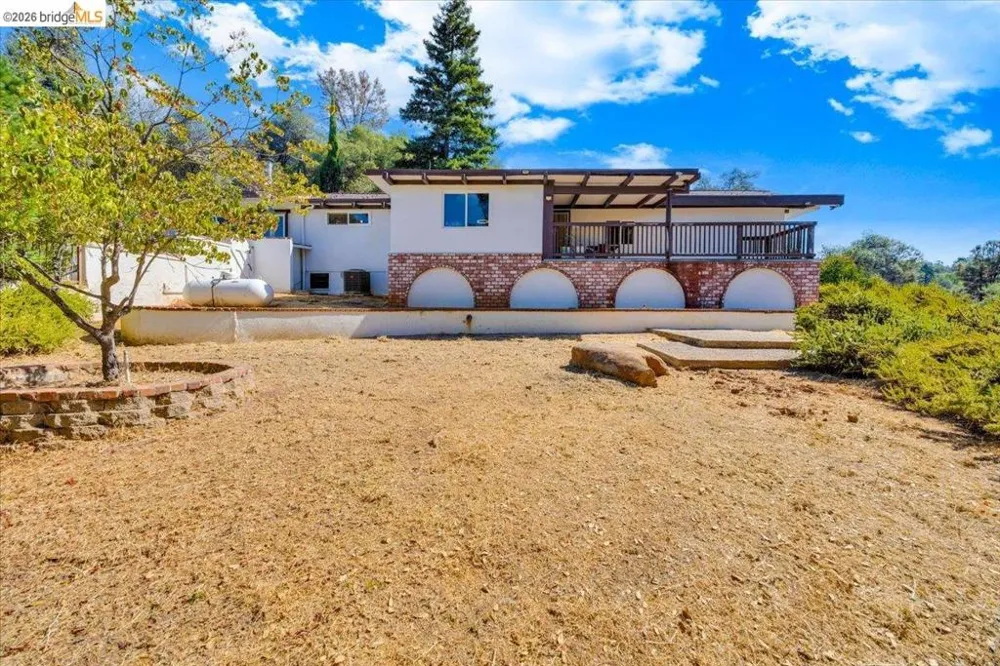 19225 Overlook Dr. Sonora, CA 95370