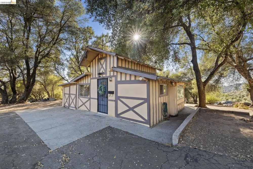 19225 Overlook Dr. Sonora, CA 95370