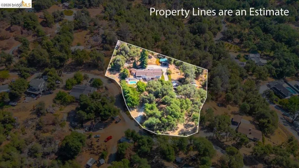 19225 Overlook Dr. Sonora, CA 95370