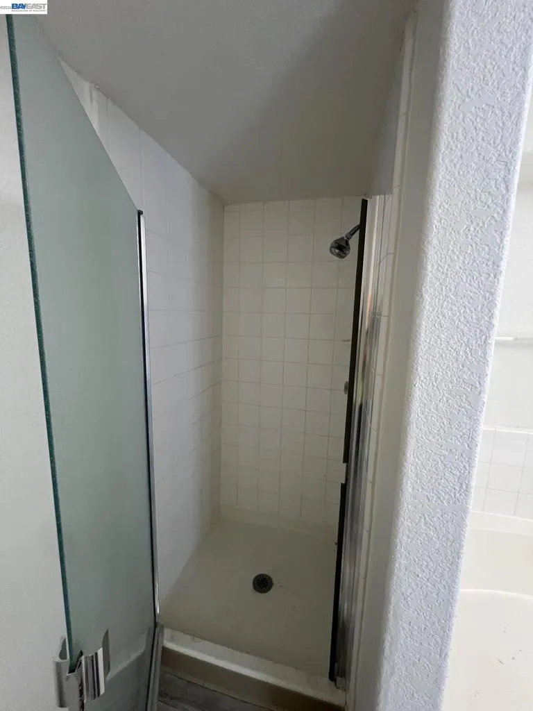 21239 Gary Dr #202E Hayward, CA 94546
