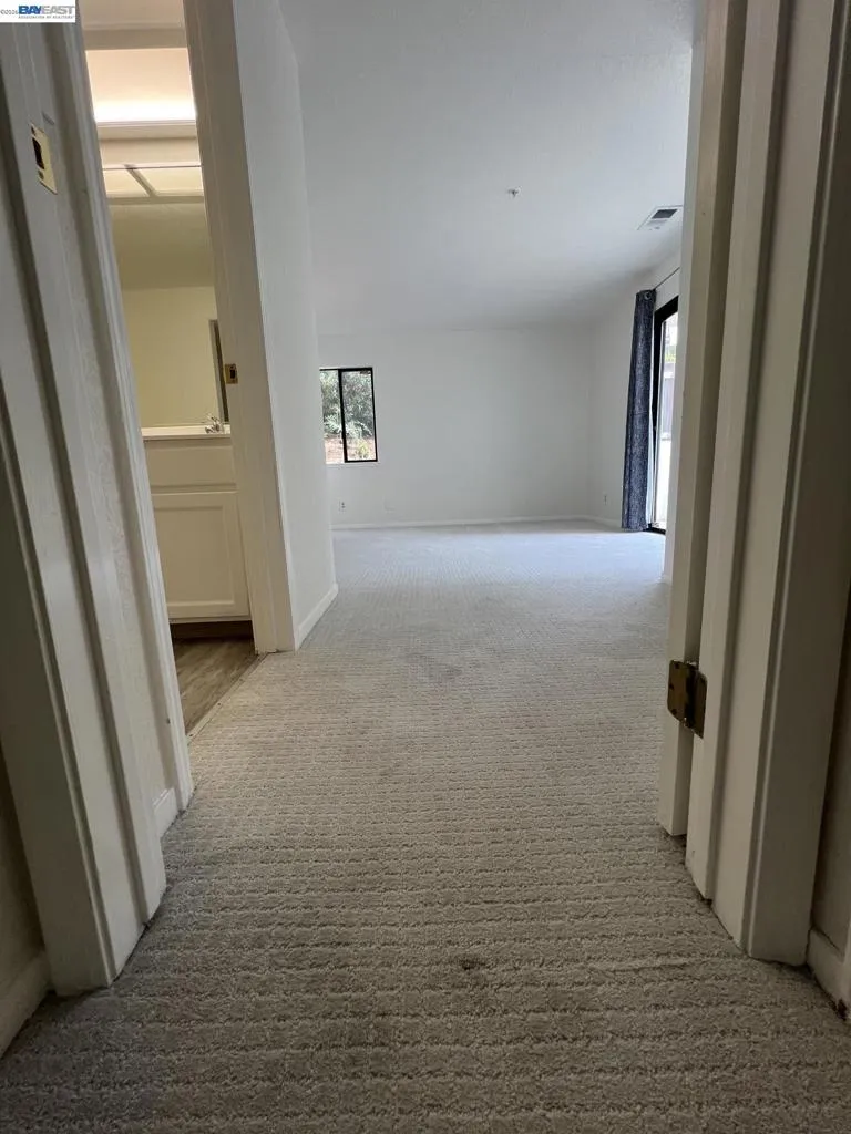 21239 Gary Dr #202E Hayward, CA 94546