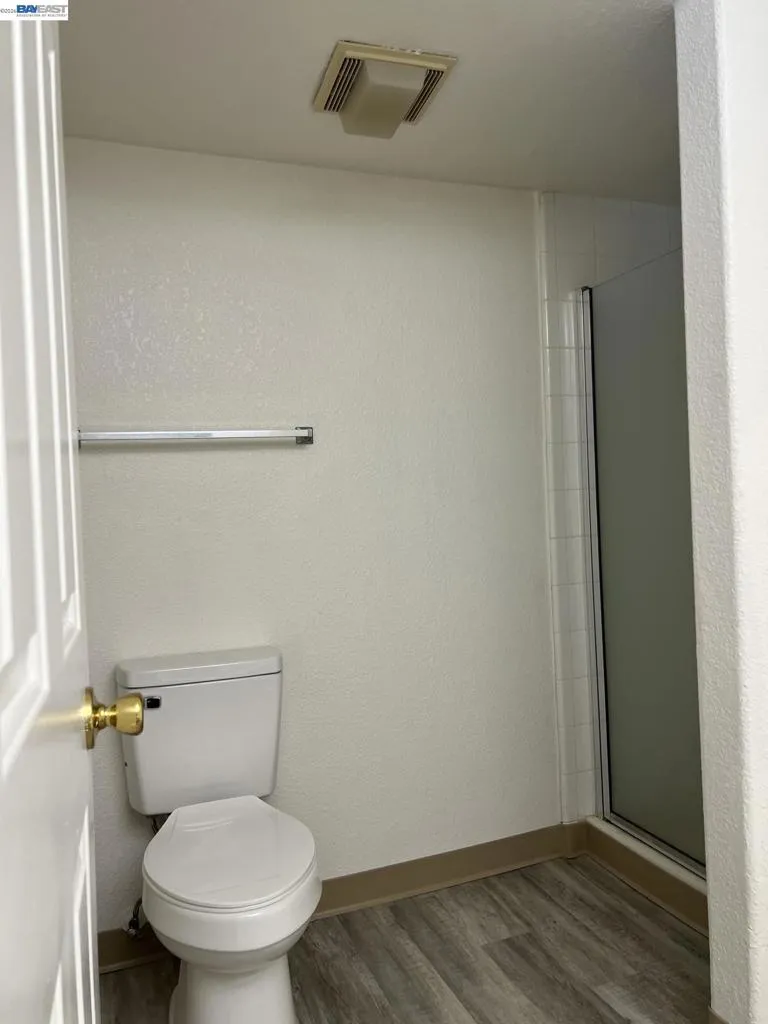 21239 Gary Dr #202E Hayward, CA 94546