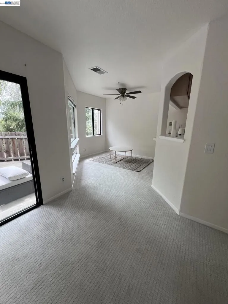 21239 Gary Dr #202E Hayward, CA 94546