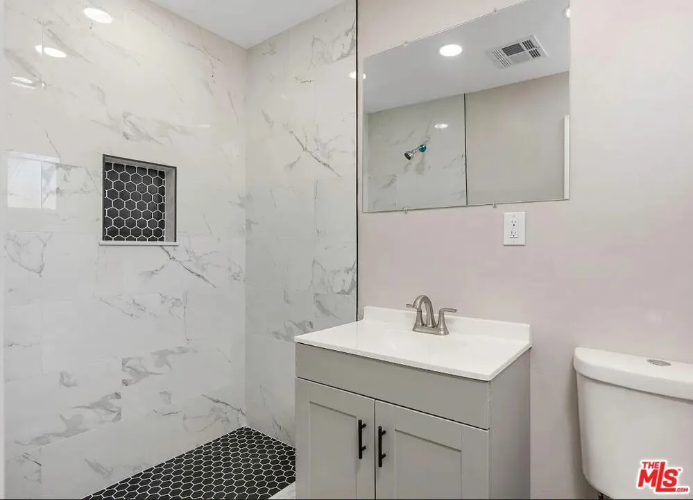 2612 Van Buren Place Bakersfield, CA 93314