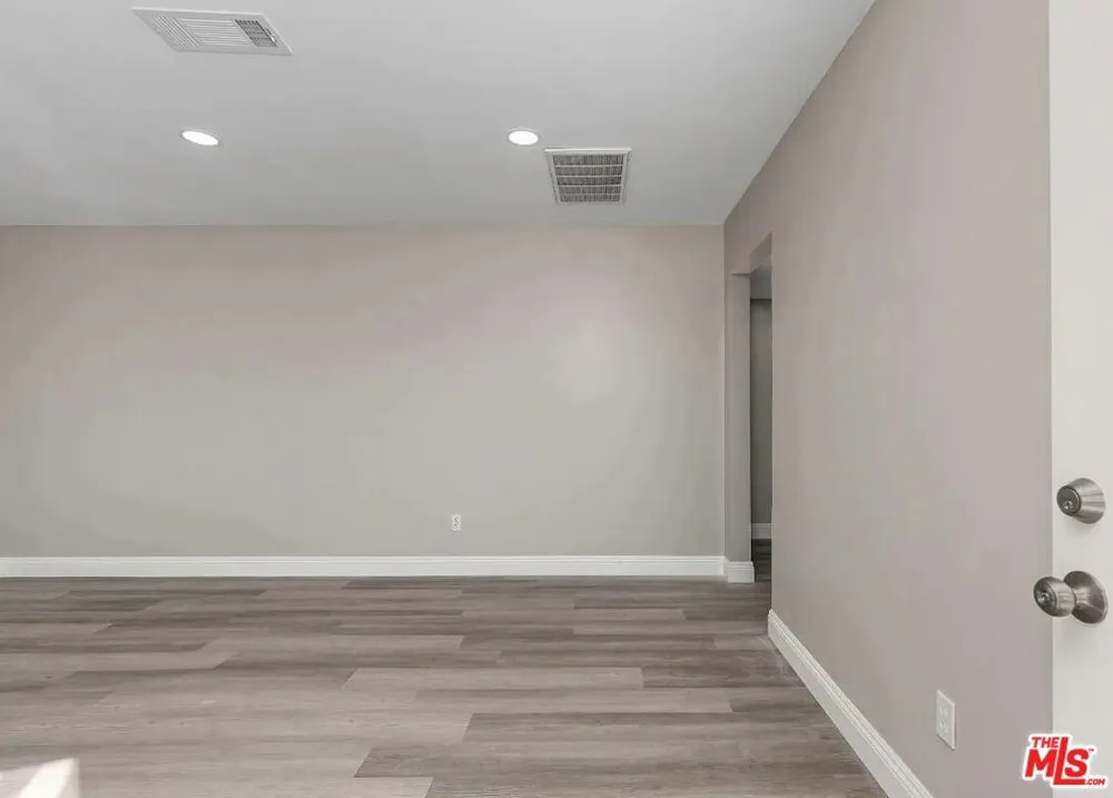 2612 Van Buren Place Bakersfield, CA 93314