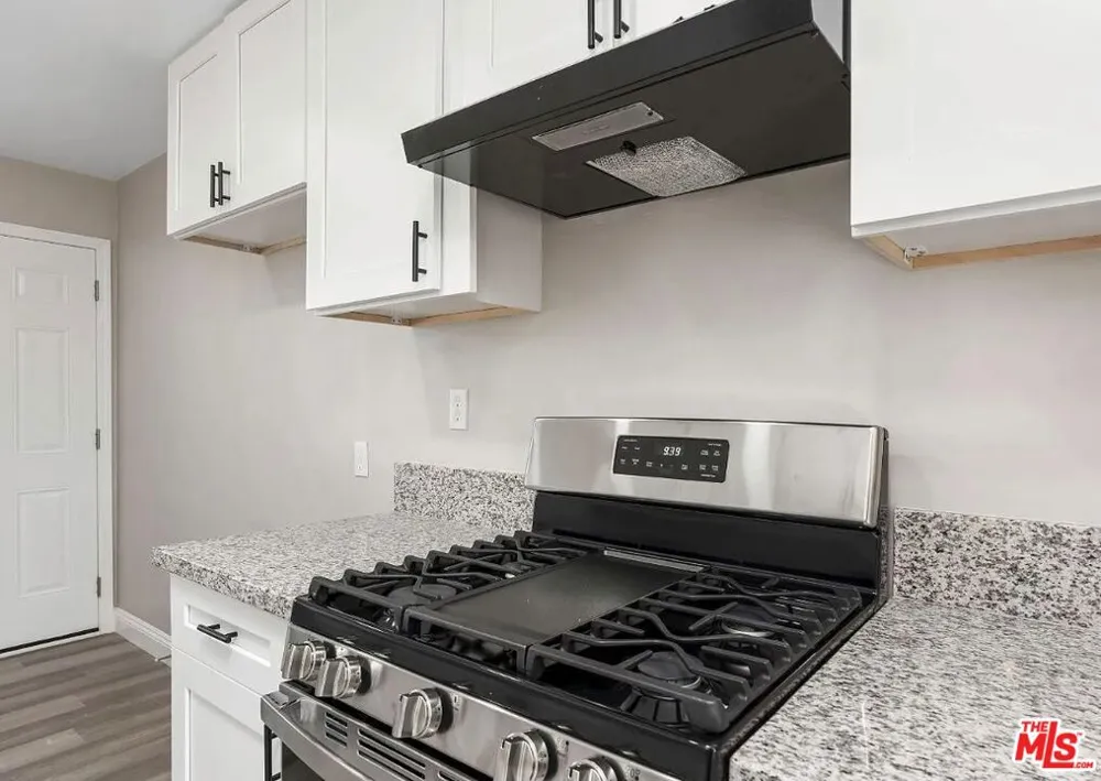 2612 Van Buren Place Bakersfield, CA 93314