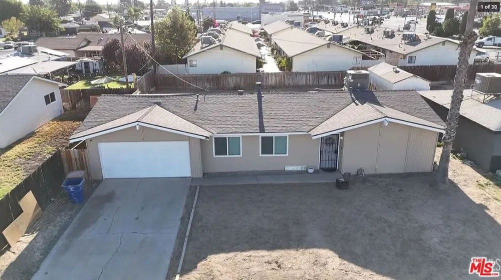 2612 Van Buren Place Bakersfield, CA 93314
