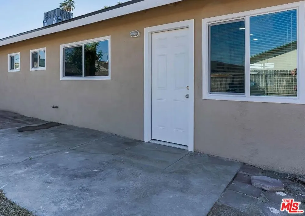 2612 Van Buren Place Bakersfield, CA 93314