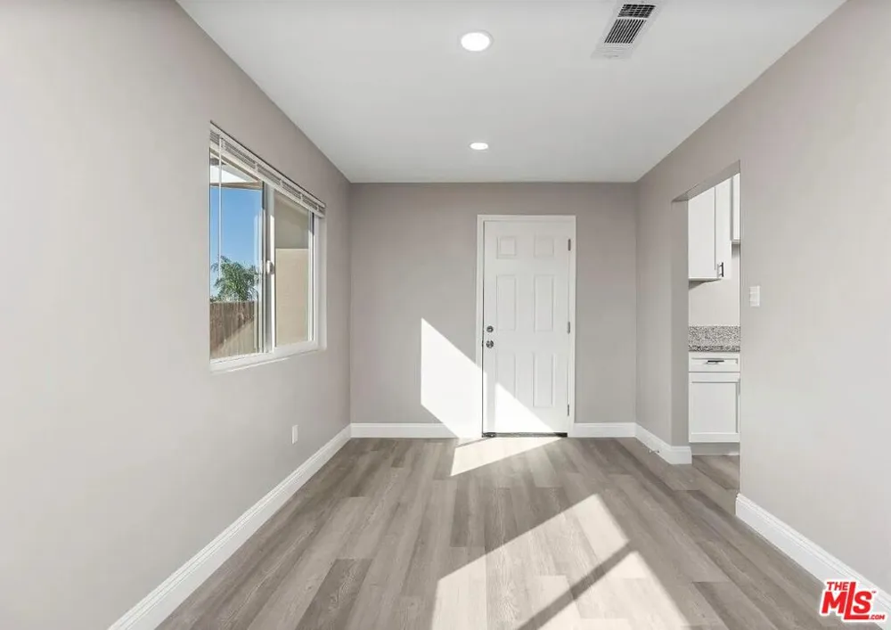 2612 Van Buren Place Bakersfield, CA 93314