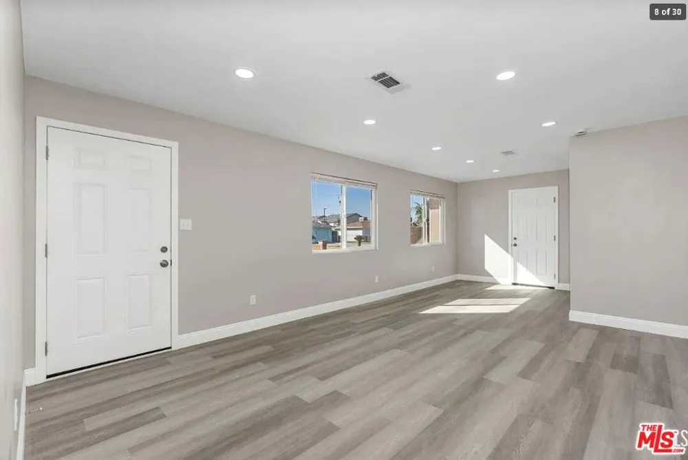 2612 Van Buren Place Bakersfield, CA 93314