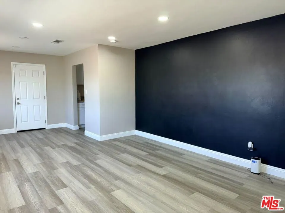 2612 Van Buren Place Bakersfield, CA 93314