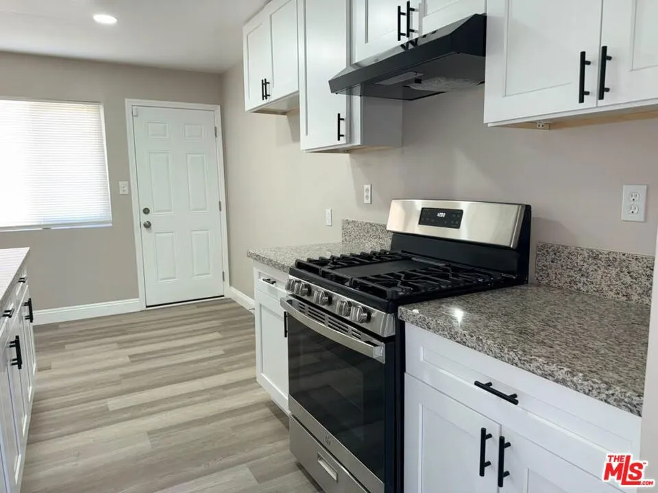 2612 Van Buren Place Bakersfield, CA 93314