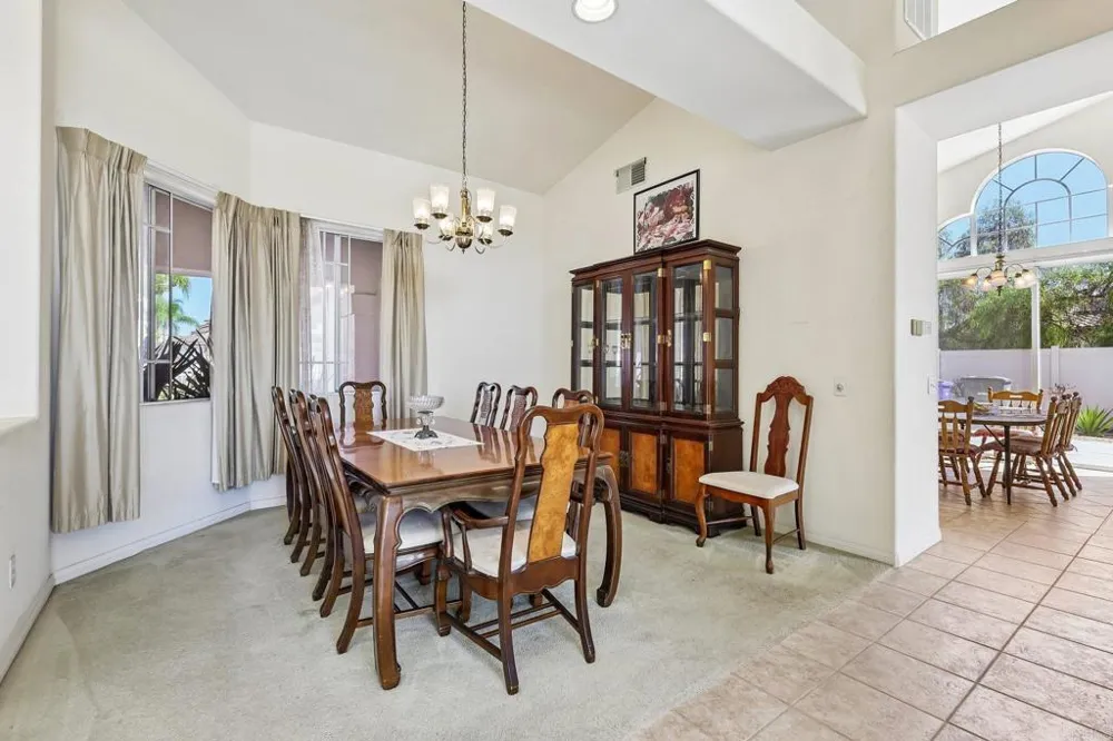 638 Cantara Lane Vista, CA 92081