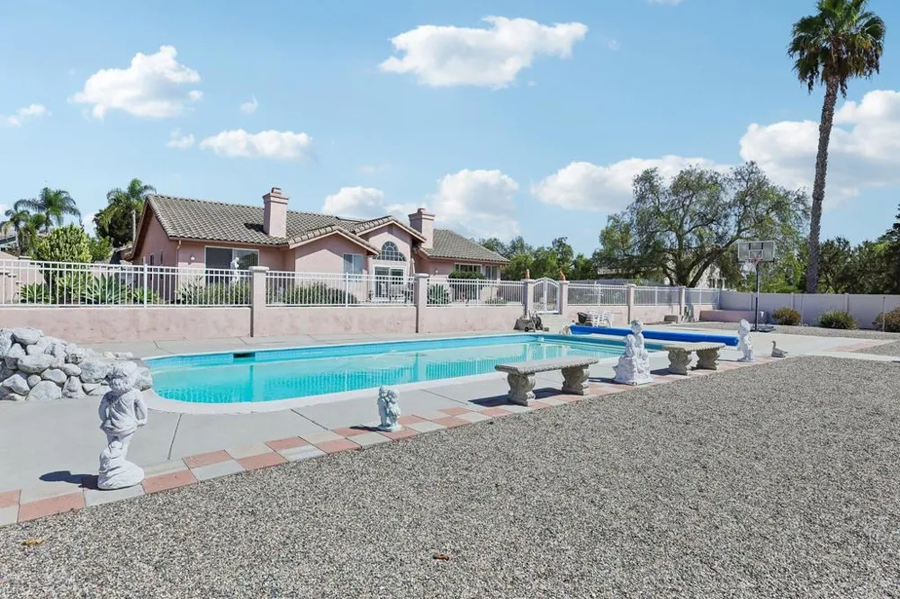 638 Cantara Lane Vista, CA 92081