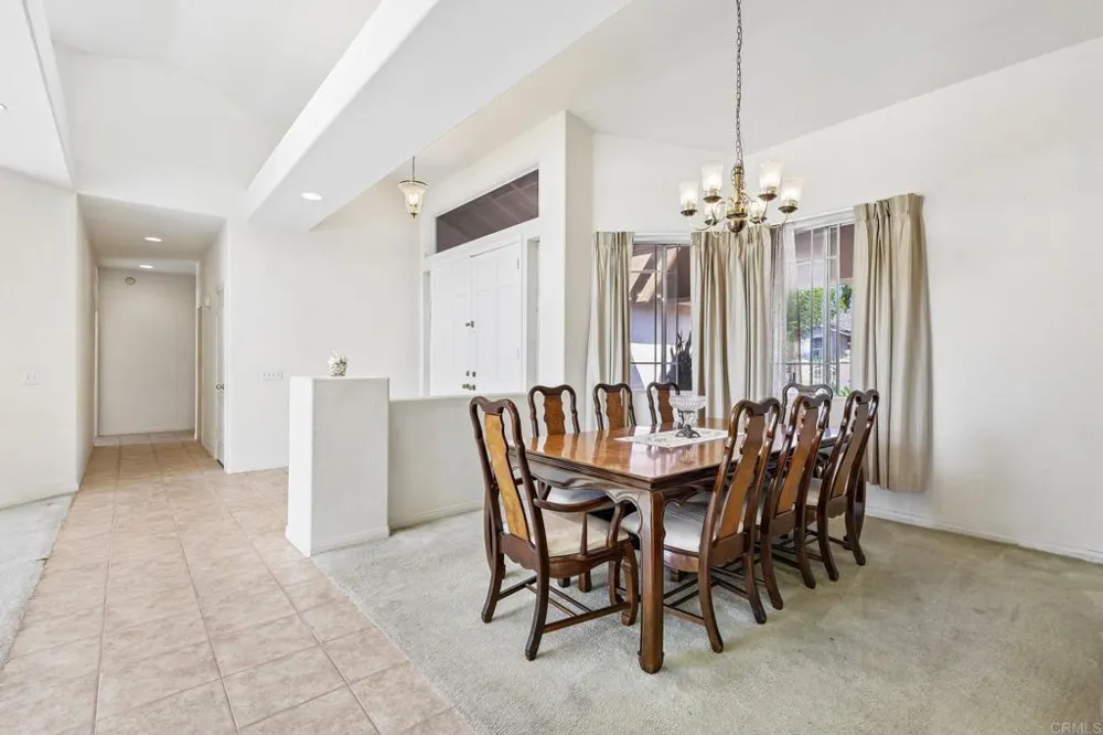 638 Cantara Lane Vista, CA 92081